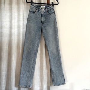Abercrombie & Fitch ‘90s Straight Ultra High Rise Vent Hem